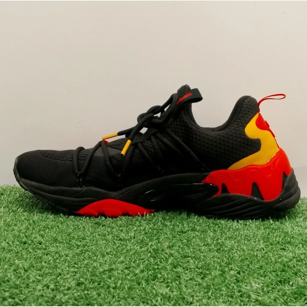Reebok Trideca 200 Shoes Men's Size 12 M Medium Black Red Athletic Daily Sneaker